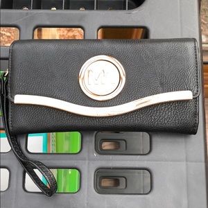 Michael Kors Wristlet Wallet